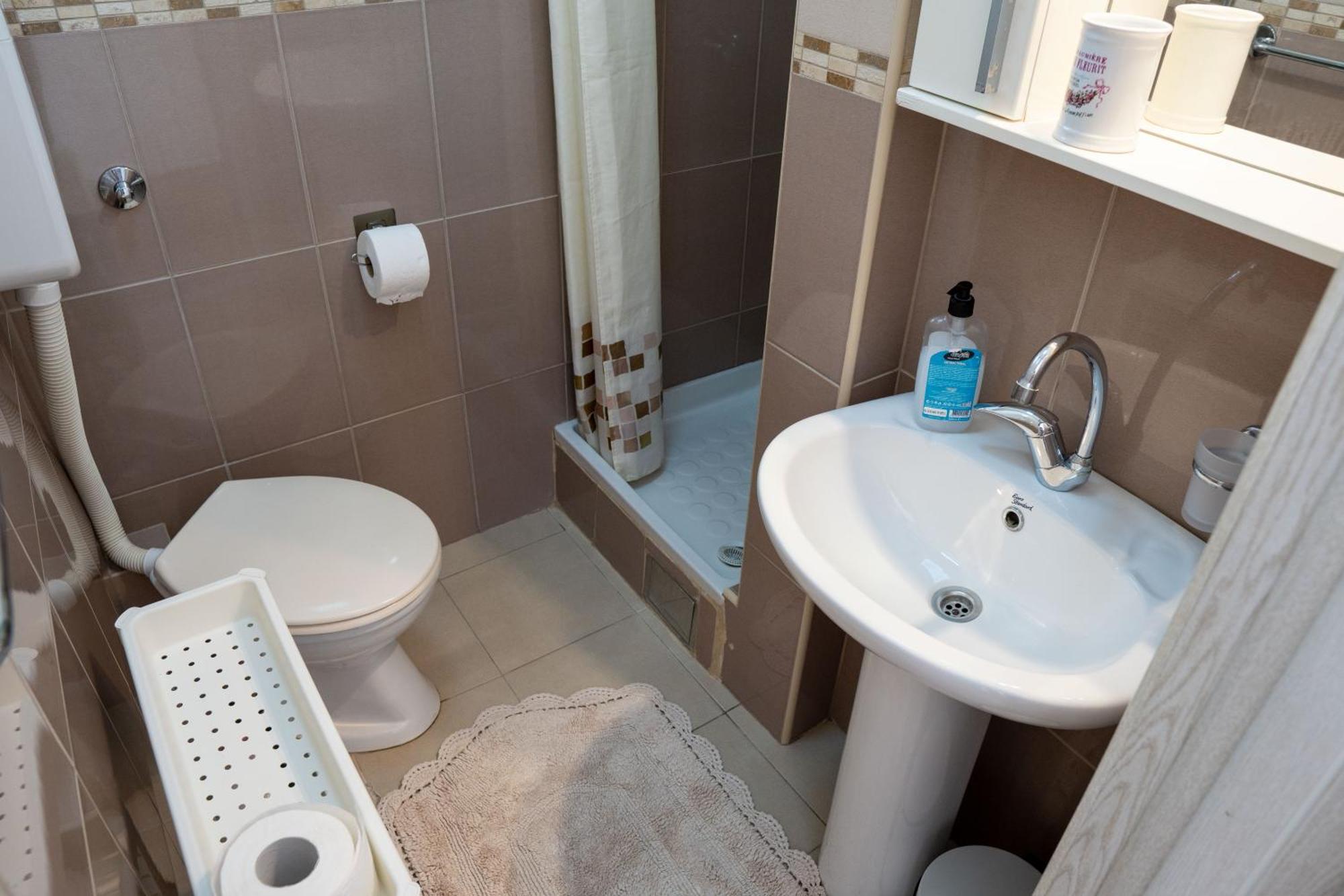 M&B Apartment コトル エクステリア 写真